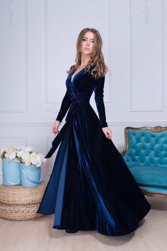 ROYAL BLUE FLOOR LENGTH VELVET MAXI – Saad Ibrahim