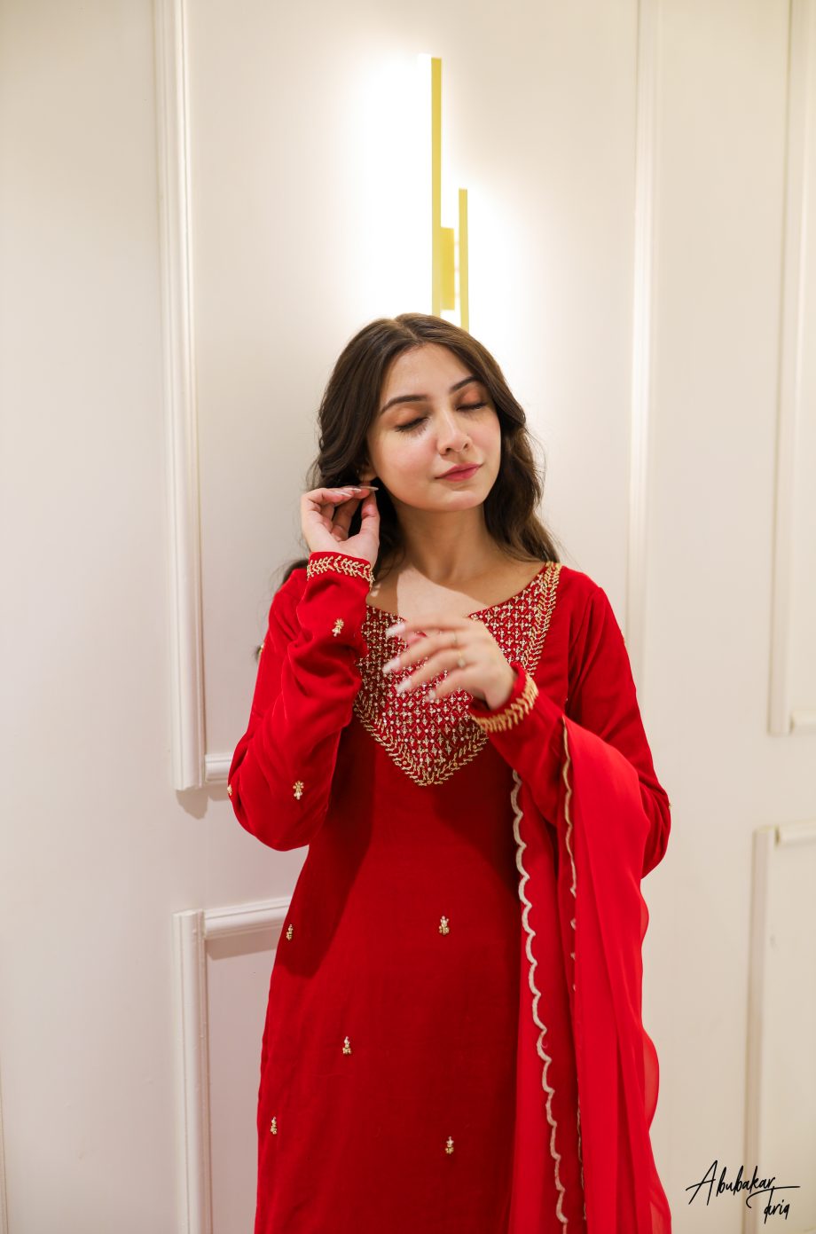 SOLID RED VELVET LONG KURTA PANTS SET WITH DUPATTA