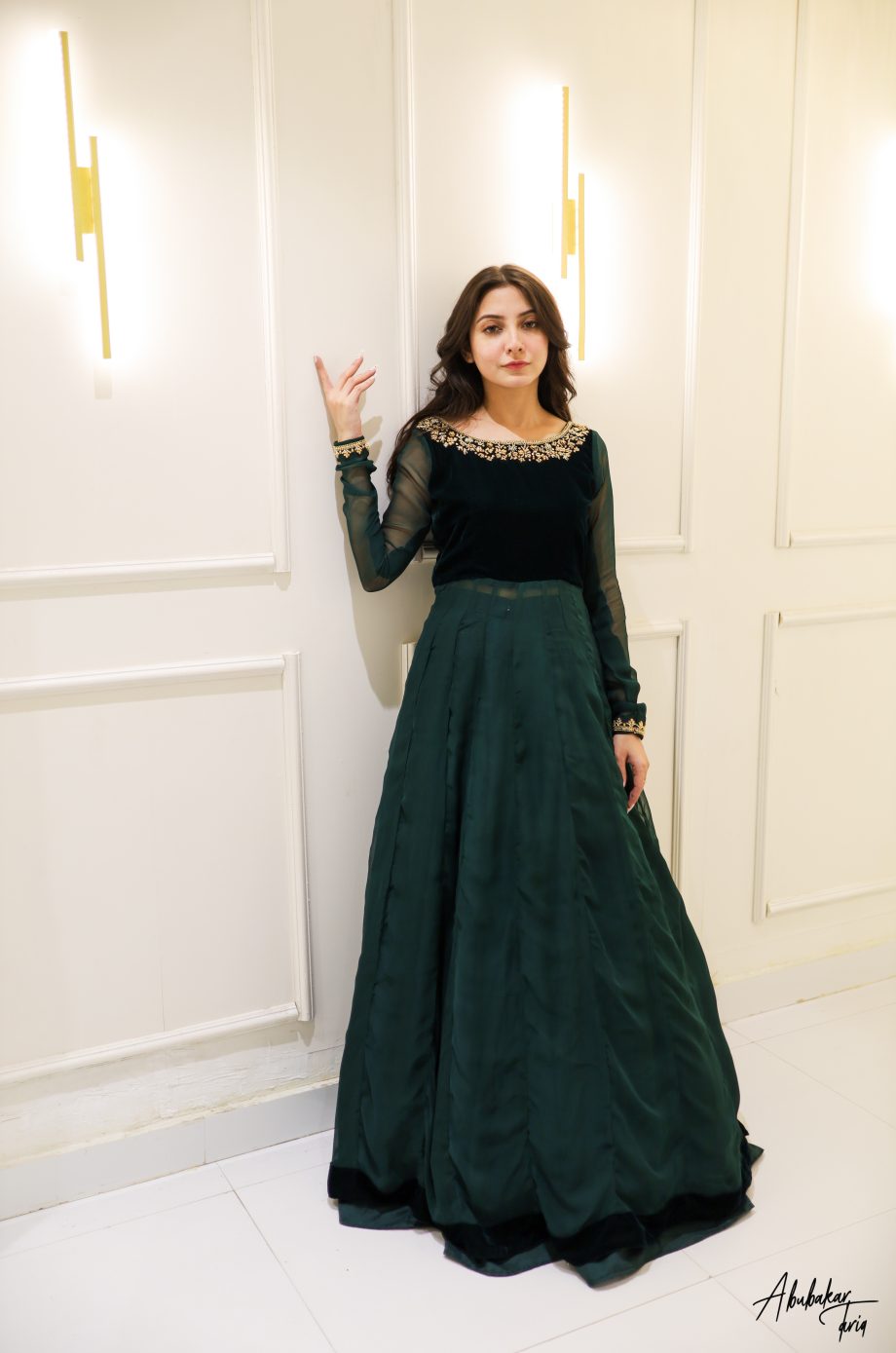 SOLID GREEN LONG FLAIR VELVET BODY ANARKALI SET WITH DUPATTA