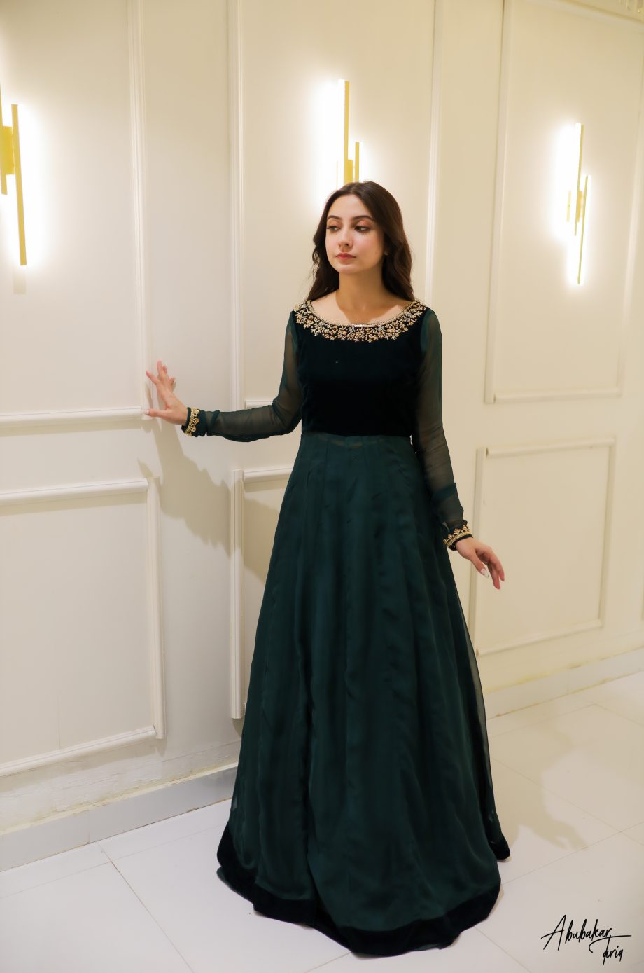 SOLID GREEN LONG FLAIR VELVET BODY ANARKALI SET WITH DUPATTA