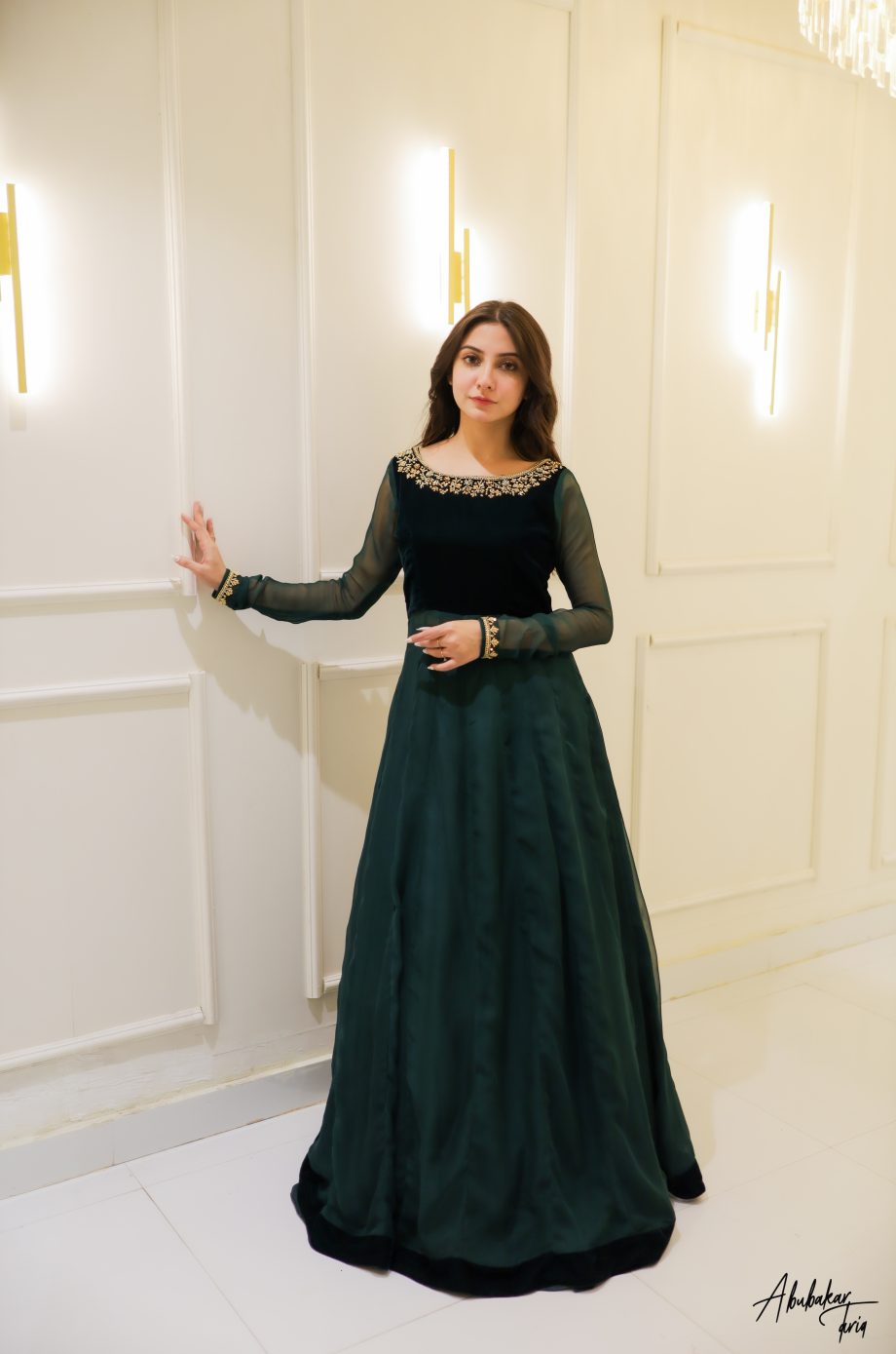 SOLID GREEN LONG FLAIR VELVET BODY ANARKALI SET WITH DUPATTA