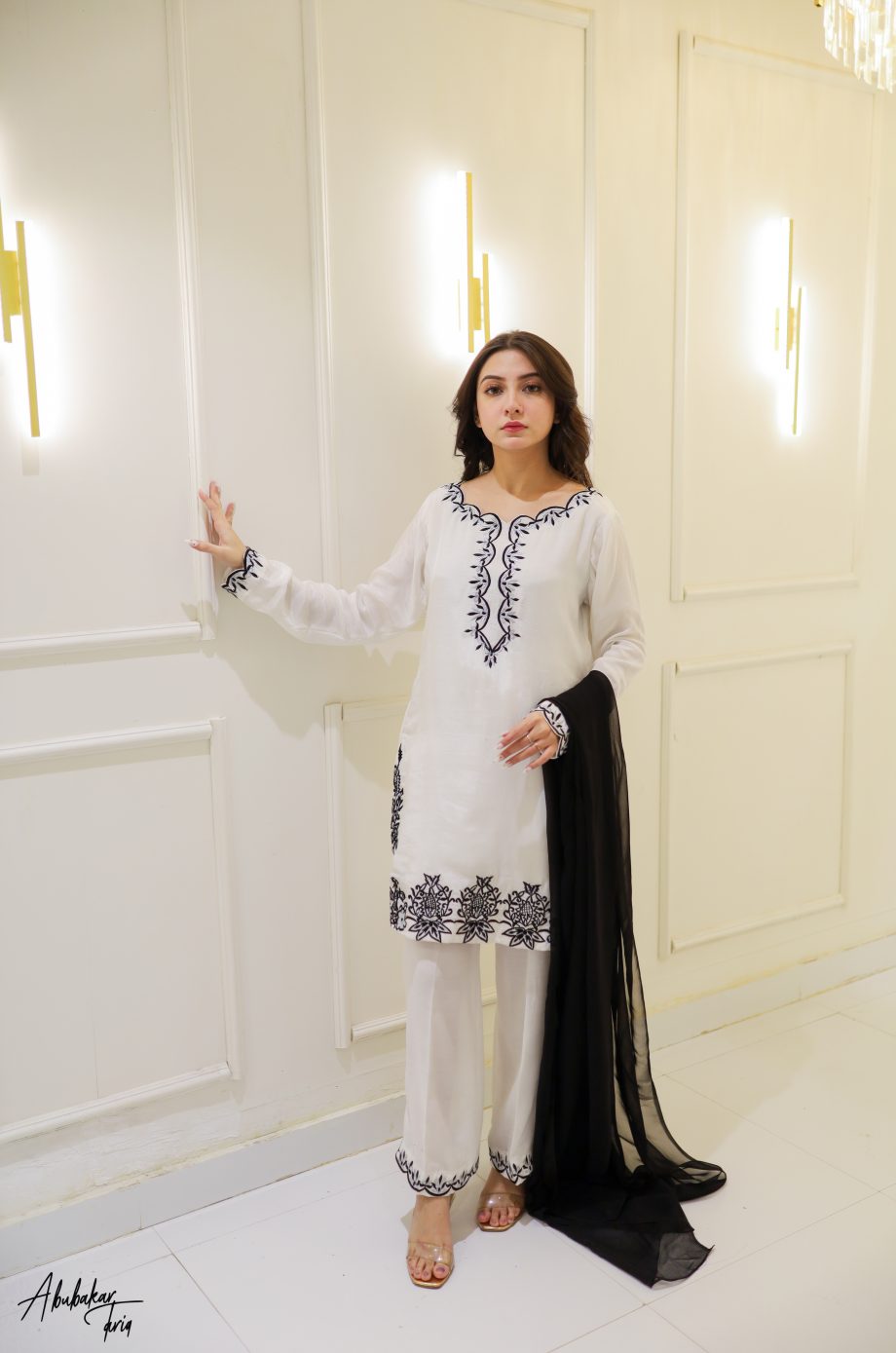 SOLID WHITE KURTA PLAZZO SET WITH DUPATTA