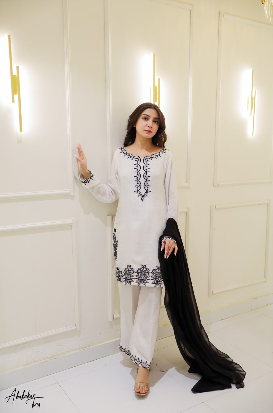 SOLID WHITE KURTA PLAZZO SET WITH DUPATTA