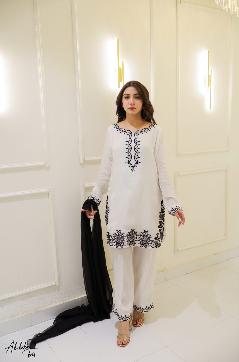 SOLID WHITE KURTA PLAZZO SET WITH DUPATTA