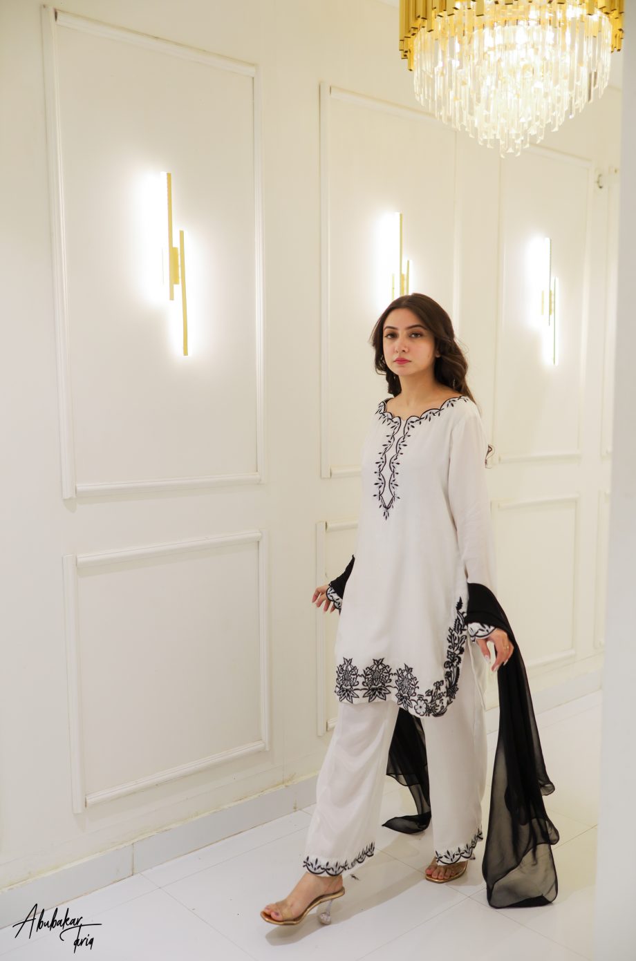 SOLID WHITE KURTA PLAZZO SET WITH DUPATTA