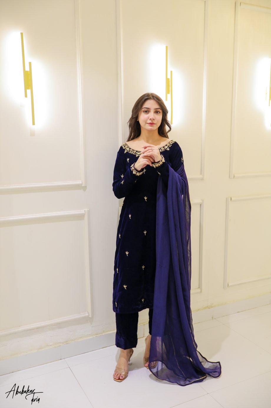 SOLID NAVY BLUE VELVET HAND EMBELLISHED KURTA WITH DUPATTA