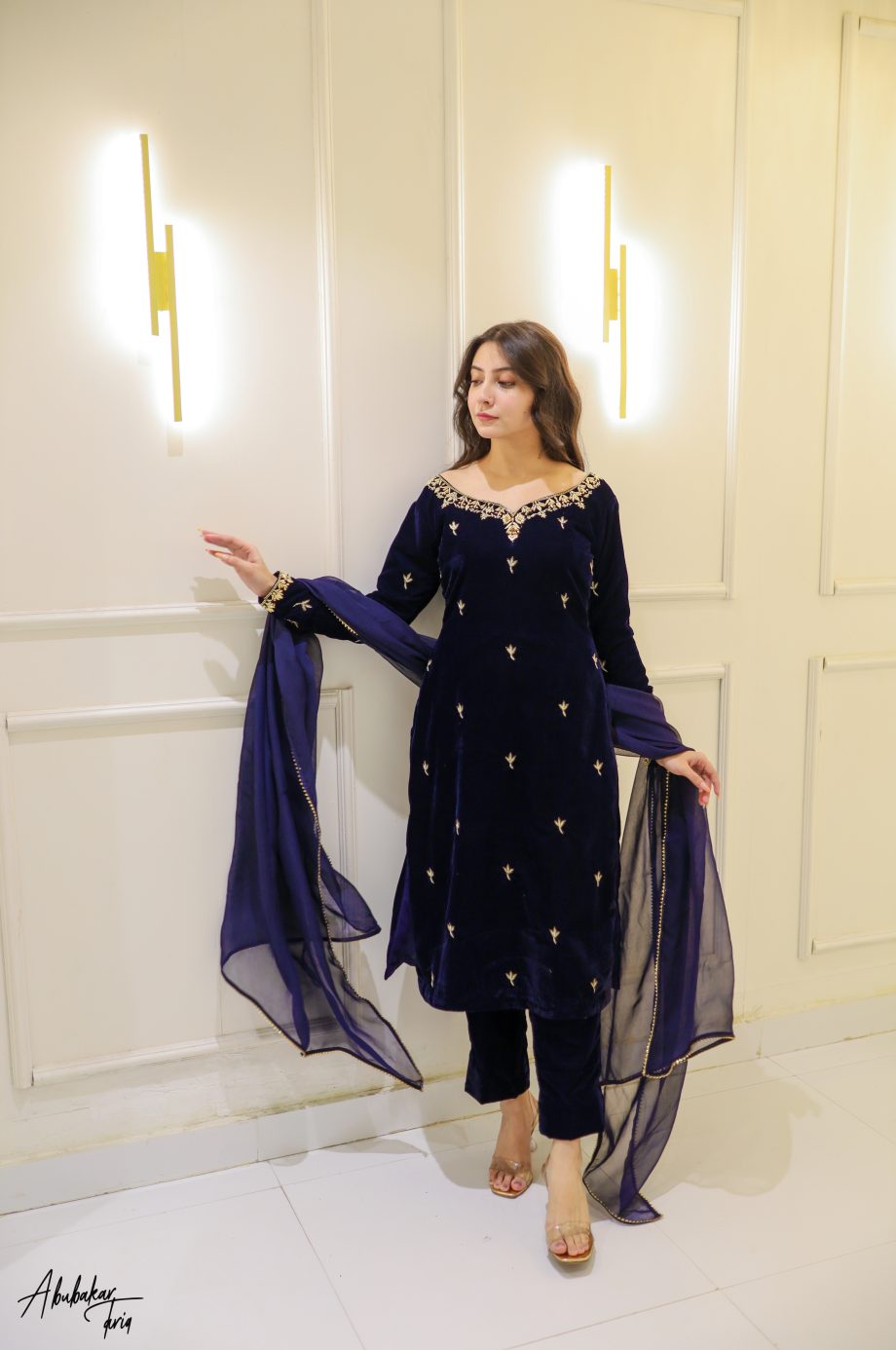 SOLID NAVY BLUE VELVET HAND EMBELLISHED KURTA WITH DUPATTA