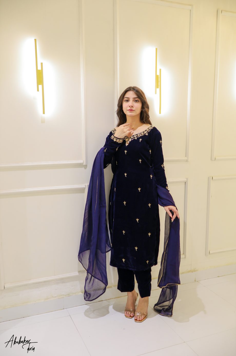 SOLID NAVY BLUE VELVET HAND EMBELLISHED KURTA WITH DUPATTA