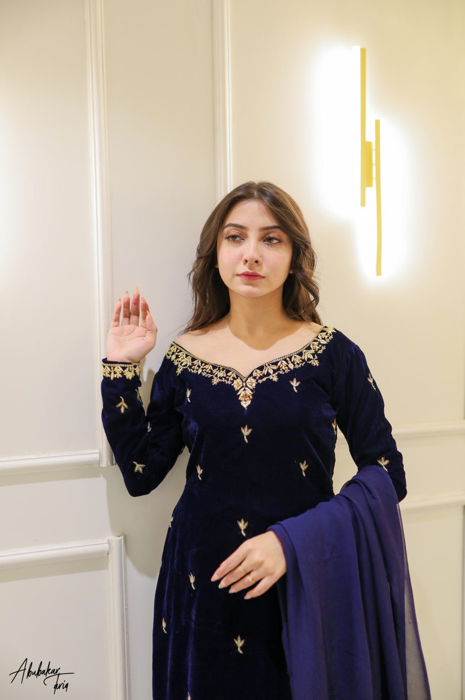 SOLID NAVY BLUE VELVET HAND EMBELLISHED KURTA WITH DUPATTA