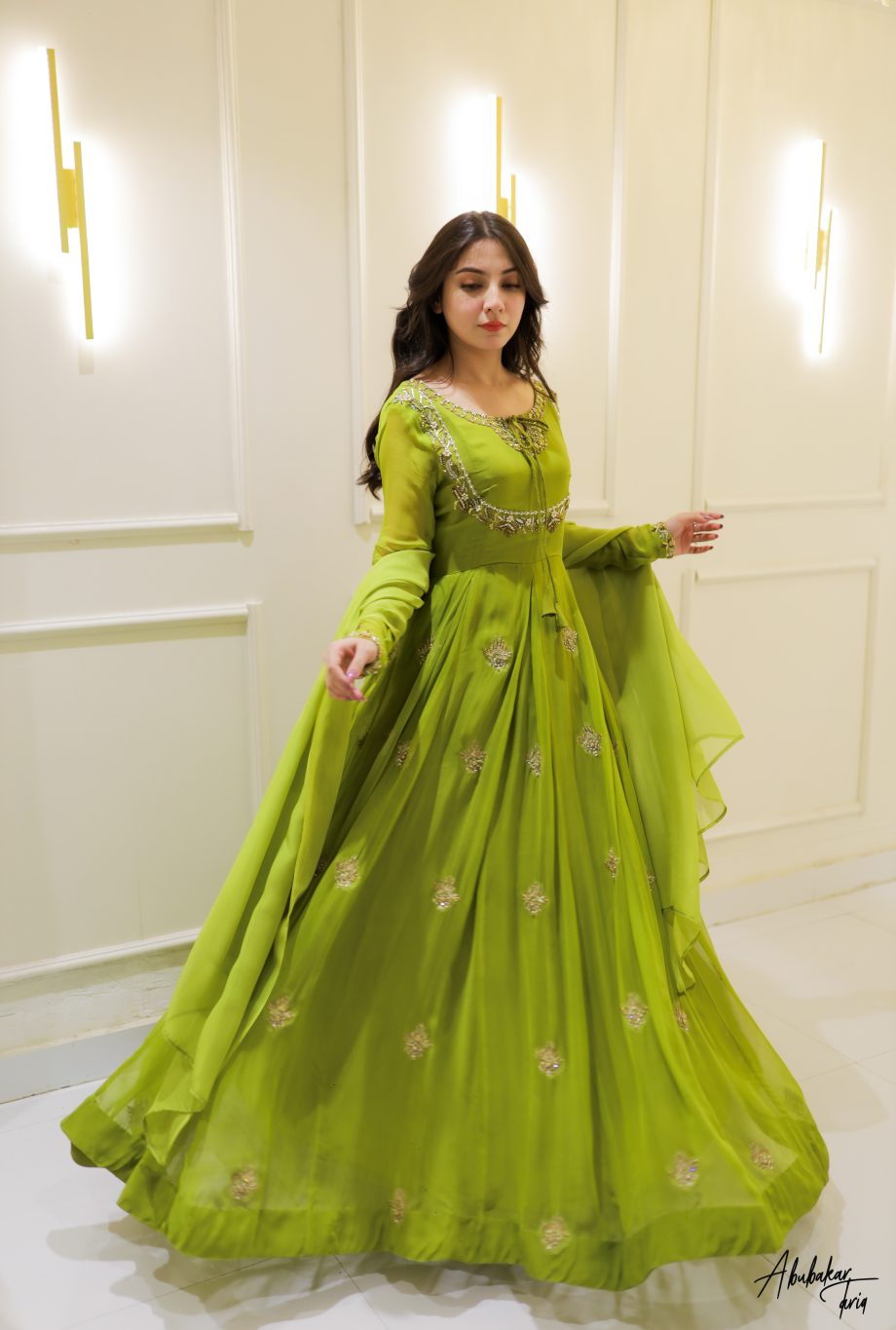 SOLID GREEN HAND EMBELLISHED ANARKALI SET WITH DUPATTA