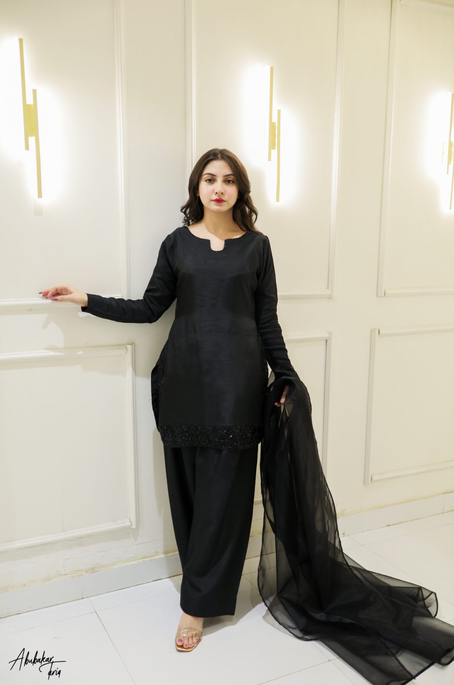 SOLID BLACK HAND EMBELLISHED KURTA SUIT SET WITH DUPATTA